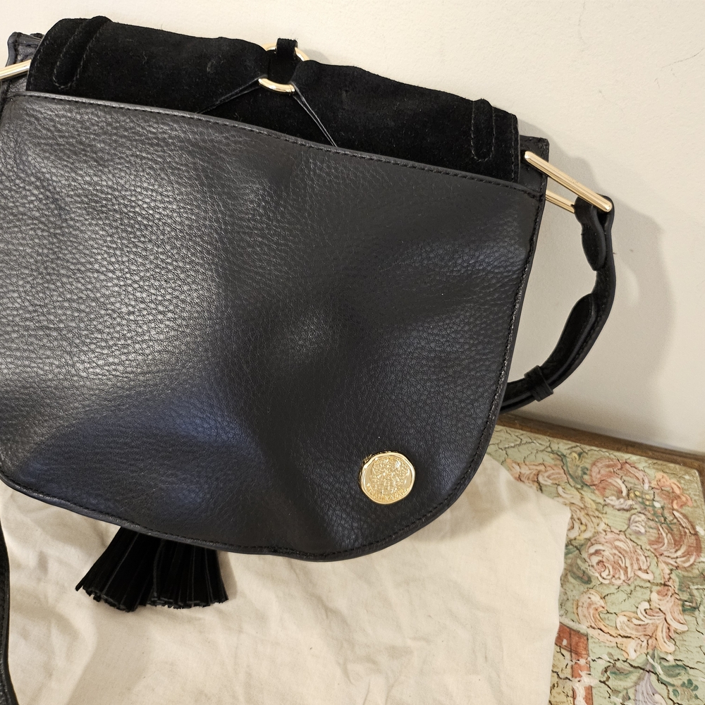 Elegant Black Leather Shoulder Bag